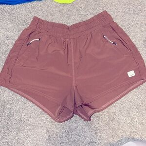 Women’s Vuori dash shorts